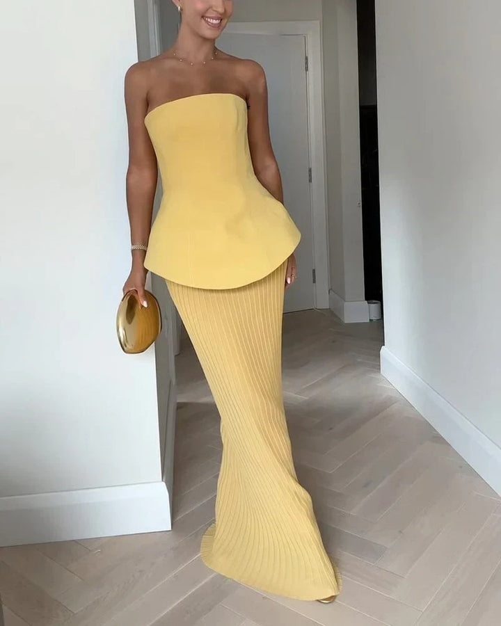 Shila | Sophisticated Strapless Dress